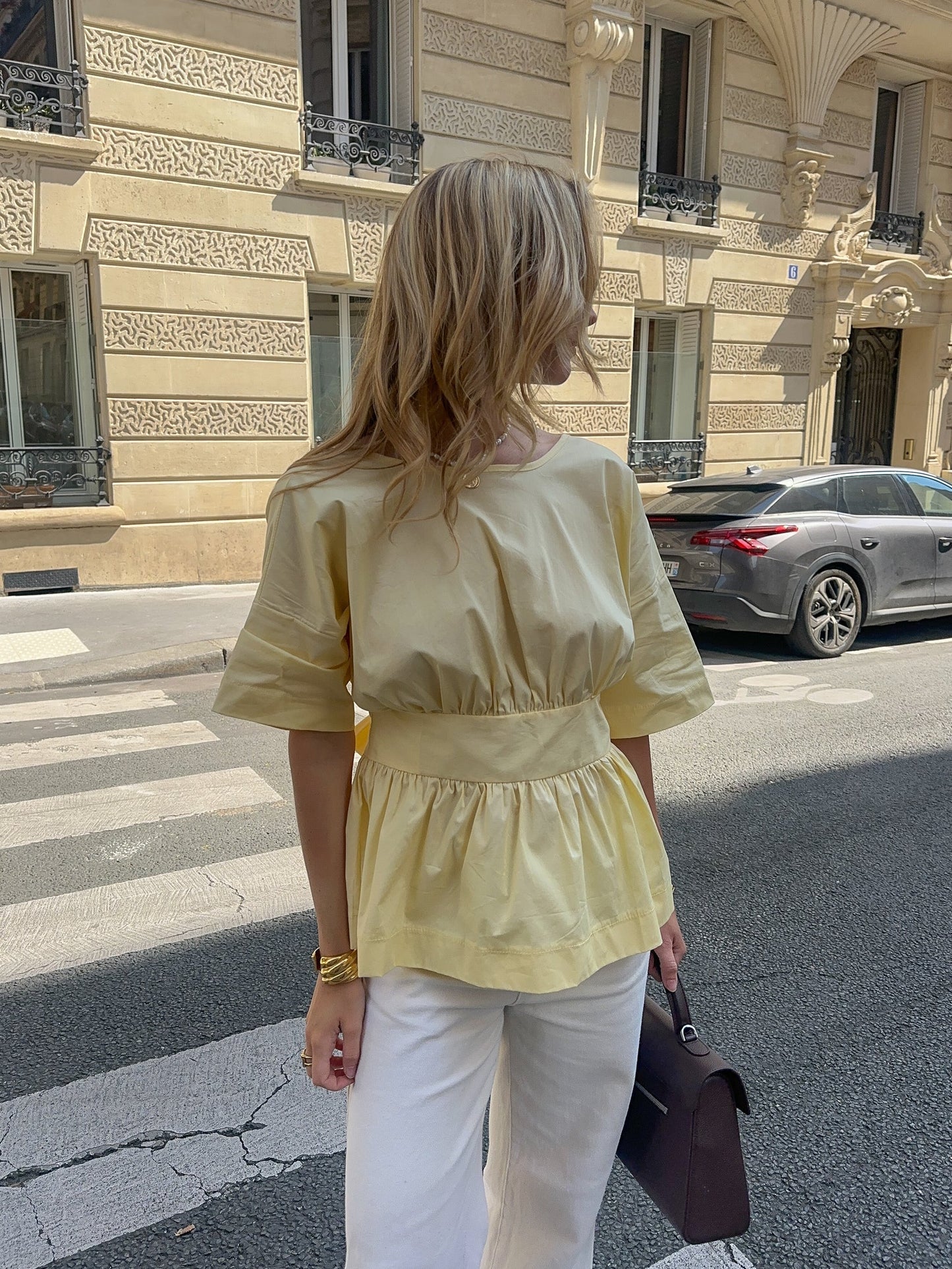 Amélie - Élégante blouse sans plis avec taille cintrée