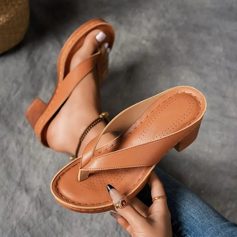 SoleilElegance™ – Tongs à Talon Épais pour un Été Stylé