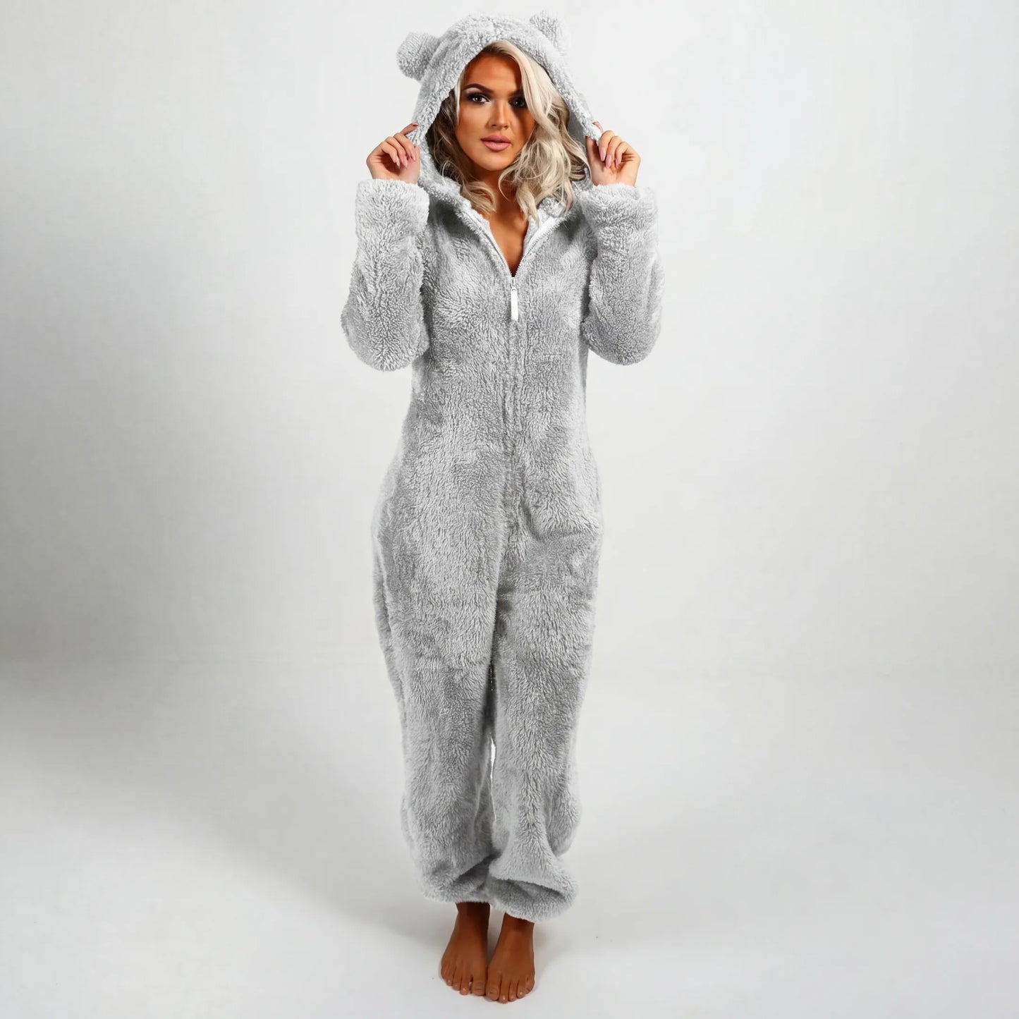 Cozynoa™ Combinaison à capuche en teddy – Confort ultime pour les journées froides