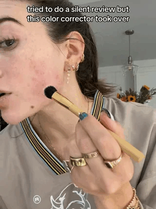 Lumévia™ Correcteur Éclat Sous les Yeux – Illuminez Votre Regard Naturellement