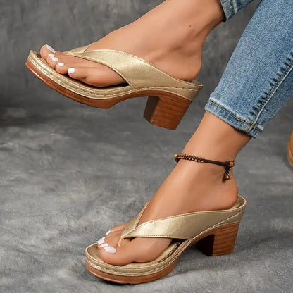 SoleilElegance™ – Tongs à Talon Épais pour un Été Stylé