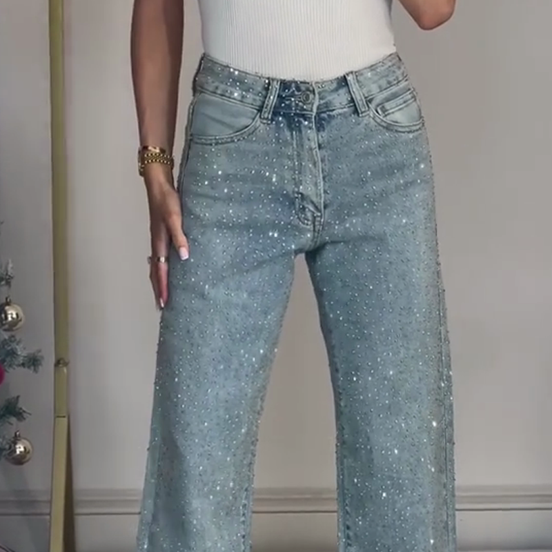 LumièreÉclat™ – Jean Droit Orné de Strass Haute Brillance