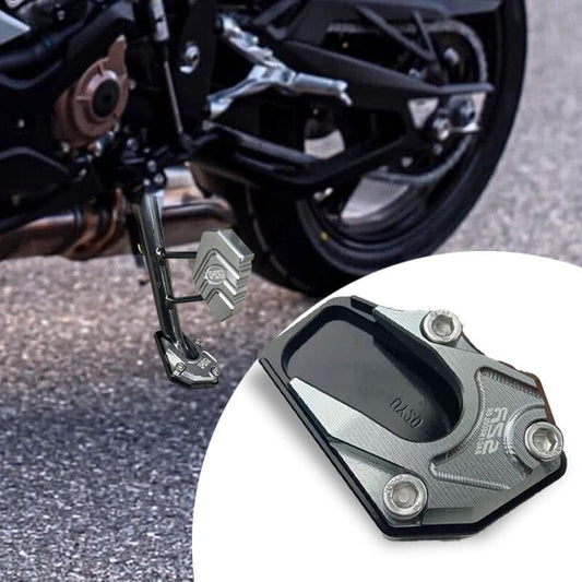 MotoGrip™ – Plaque de Béquille Antidérapante pour Moto