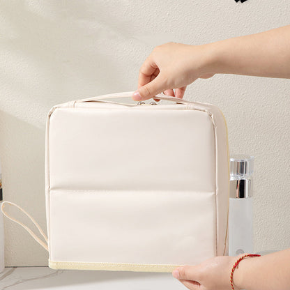 Élanique™ – Trousse de Maquillage Suspendue Élégante