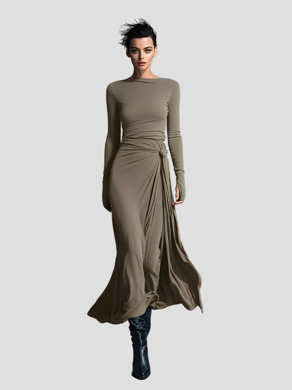 Lunévia™ | Robe élégante avec un détail modelant subtil